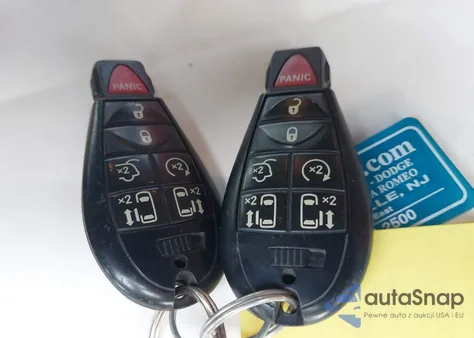 2013 Chrysler Town & Country Touring-L z USA, uszkodzony, nr VIN 2C4RC1CG6DR621512